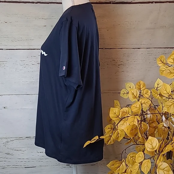 NWOT MENS NAVY BLUE SHORT SLEEVE CHAMPION TEE SHIRT - Picture 3 of 8